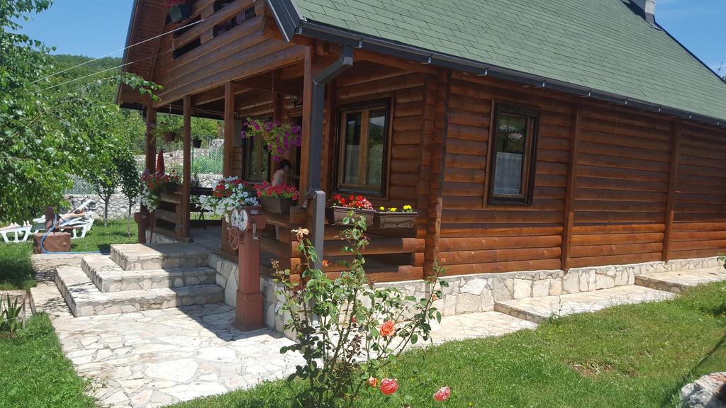 Holiday Home Zoric Никшич Экстерьер фото